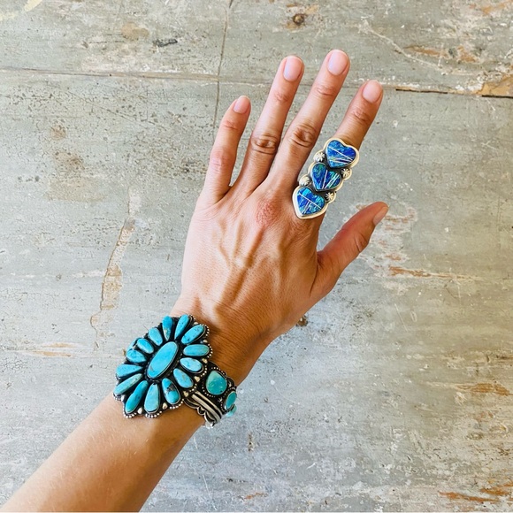 SOLD ♥️ Navajo ♥️ Signed Sterling Silver & Blue Purple Lab Opal Hearts Ring - Picture 2 of 12